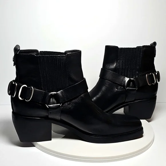 ​NWOT Sam Edelman Bellamie Black Leather Moto Bootie Cowgirl Chunky Heel 9.5 - Picture 11 of 15